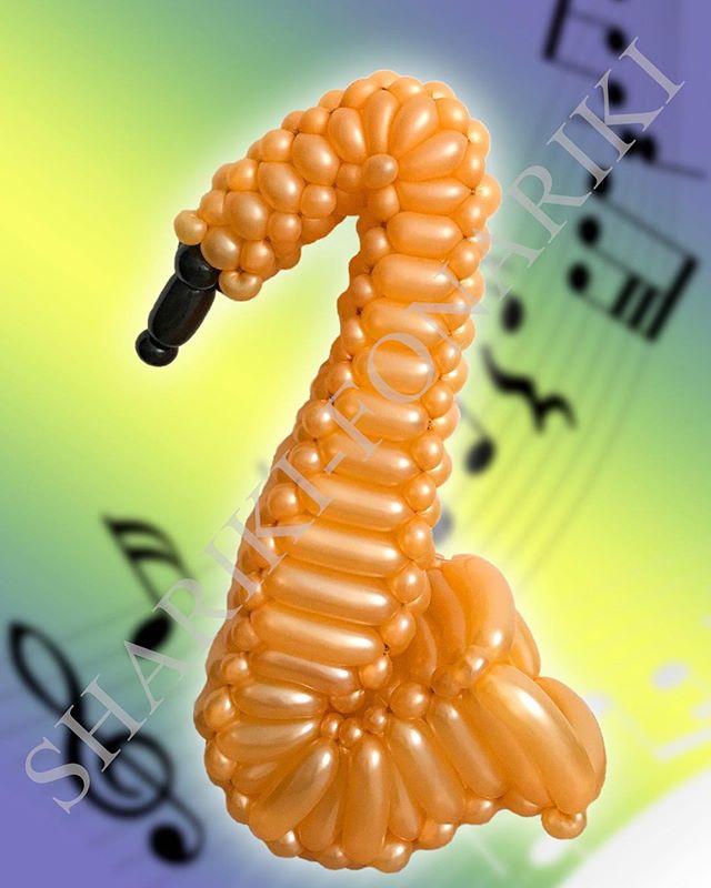 Саксофон из шаров